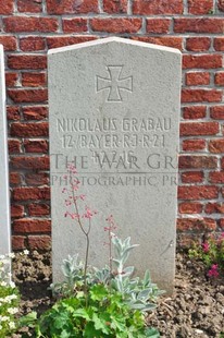 RUE-PETILLON MILITARY CEMETERY, FLEURBAIX - GRABAU, NIROLAUS