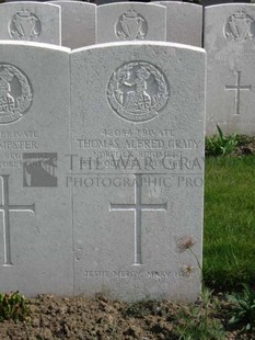 RUE-PETILLON MILITARY CEMETERY, FLEURBAIX - GRADY, THOMAS ALFRED