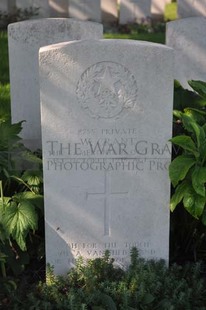 RUE-PETILLON MILITARY CEMETERY, FLEURBAIX - GRANT, W