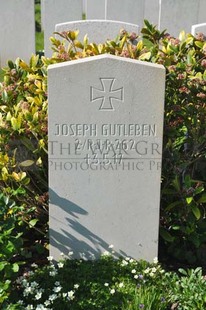 RUE-PETILLON MILITARY CEMETERY, FLEURBAIX - GUTLEBEN, JOSEPH