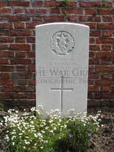 RUE-PETILLON MILITARY CEMETERY, FLEURBAIX - HANNAH, ROBERT