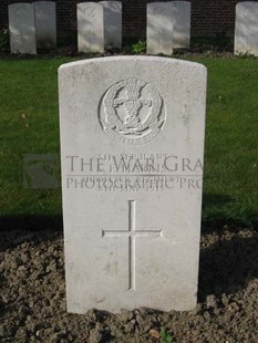 RUE-PETILLON MILITARY CEMETERY, FLEURBAIX - HARRIS, S F