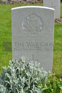 RUE-PETILLON MILITARY CEMETERY, FLEURBAIX - HERBERT, JOHN HENRY
