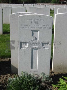 RUE-PETILLON MILITARY CEMETERY, FLEURBAIX - HILL, JAMES