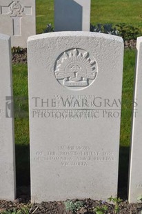 RUE-PETILLON MILITARY CEMETERY, FLEURBAIX - HILLIAR, HENRY