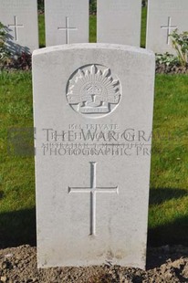 RUE-PETILLON MILITARY CEMETERY, FLEURBAIX - HOUSTON, R C H