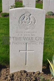 RUE-PETILLON MILITARY CEMETERY, FLEURBAIX - HULME, J S