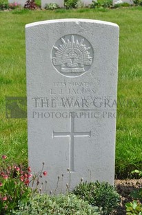 RUE-PETILLON MILITARY CEMETERY, FLEURBAIX - JACOBS, LESLIE JOHN