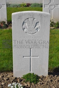 RUE-PETILLON MILITARY CEMETERY, FLEURBAIX - JONES, DAVID