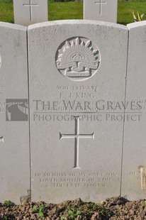 RUE-PETILLON MILITARY CEMETERY, FLEURBAIX - KING, FREDERICK JOHN