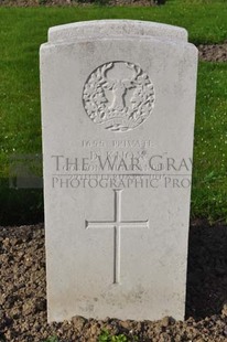 RUE-PETILLON MILITARY CEMETERY, FLEURBAIX - KNOX, D