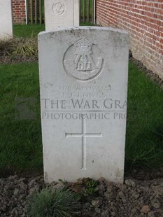 RUE-PETILLON MILITARY CEMETERY, FLEURBAIX - LOWES, J J