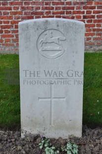 RUE-PETILLON MILITARY CEMETERY, FLEURBAIX - MADEW, A