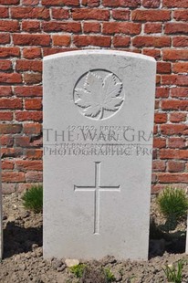 RUE-PETILLON MILITARY CEMETERY, FLEURBAIX - MADILL, JOHN