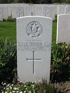 RUE-PETILLON MILITARY CEMETERY, FLEURBAIX - MALONE, E