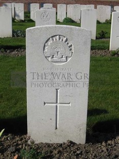 RUE-PETILLON MILITARY CEMETERY, FLEURBAIX - MATTHEWS, A J
