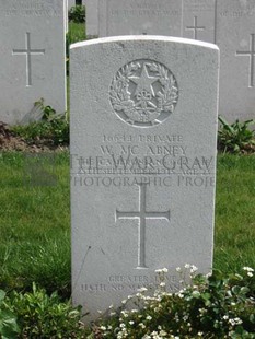 RUE-PETILLON MILITARY CEMETERY, FLEURBAIX - McABNEY, WILLIAM