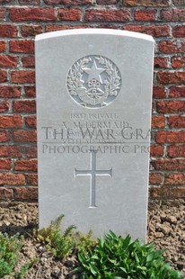 RUE-PETILLON MILITARY CEMETERY, FLEURBAIX - McDERMAID, A