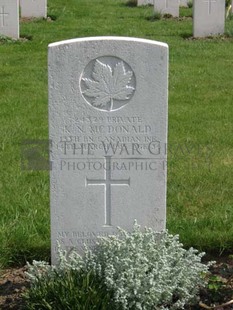 RUE-PETILLON MILITARY CEMETERY, FLEURBAIX - McDONALD, KENNETH NEIL