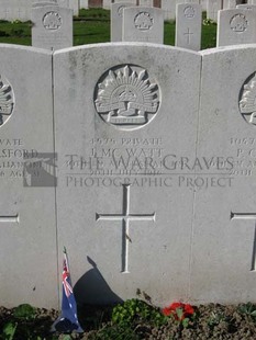 RUE-PETILLON MILITARY CEMETERY, FLEURBAIX - McWATT, J