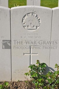 RUE-PETILLON MILITARY CEMETERY, FLEURBAIX - MILTON, ROY CLIFFORD