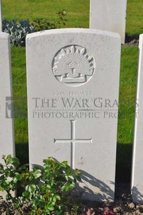 RUE-PETILLON MILITARY CEMETERY, FLEURBAIX - MOORE, FREDERICK WILLIAM WALLACE