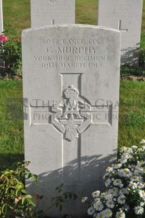 RUE-PETILLON MILITARY CEMETERY, FLEURBAIX - MURPHY, G