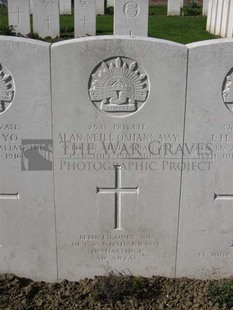 RUE-PETILLON MILITARY CEMETERY, FLEURBAIX - O'SHANNASSY, ALAN NEILL