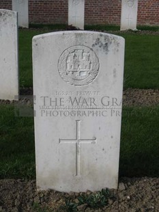 RUE-PETILLON MILITARY CEMETERY, FLEURBAIX - PALMER, C