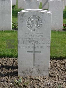 RUE-PETILLON MILITARY CEMETERY, FLEURBAIX - PATERSON, D
