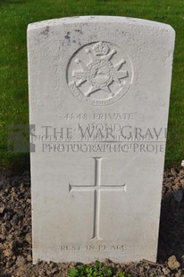RUE-PETILLON MILITARY CEMETERY, FLEURBAIX - POND, JOHN