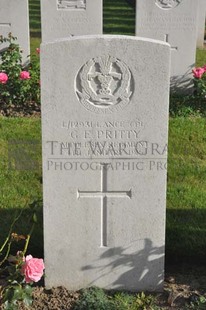 RUE-PETILLON MILITARY CEMETERY, FLEURBAIX - PRITTY, G E