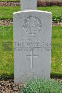 RUE-PETILLON MILITARY CEMETERY, FLEURBAIX - SMITH, HAROLD