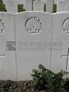 RUE-PETILLON MILITARY CEMETERY, FLEURBAIX - STRACHAN, ROBERT RITCHIE