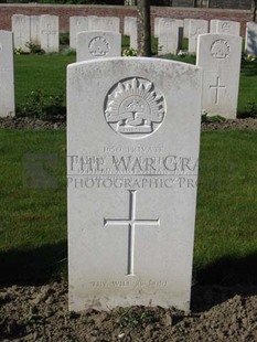 RUE-PETILLON MILITARY CEMETERY, FLEURBAIX - THOMAS, HARRY DAVID