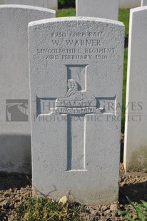 RUE-PETILLON MILITARY CEMETERY, FLEURBAIX - WARNER, W