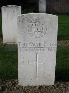 RUE-PETILLON MILITARY CEMETERY, FLEURBAIX - WESLEY, S