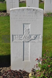 RUE-PETILLON MILITARY CEMETERY, FLEURBAIX - WHALLEY, W S