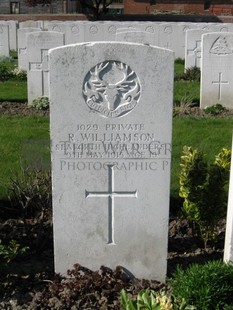 RUE-PETILLON MILITARY CEMETERY, FLEURBAIX - WILLIAMSON, RONALD