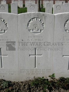 RUE-PETILLON MILITARY CEMETERY, FLEURBAIX - WILLMOTT, H J