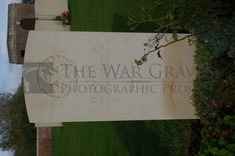 RUE-PETILLON MILITARY CEMETERY, FLEURBAIX - DAGGETT, CEDRIC HUNTON