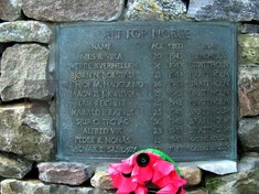 SHETLAND BUS MEMORIAL, SCALLOWAY - Trovag, Sjur O