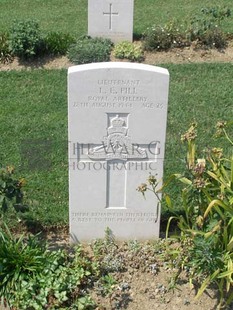 ANCONA WAR CEMETERY - PILL, LEONARD ERNEST