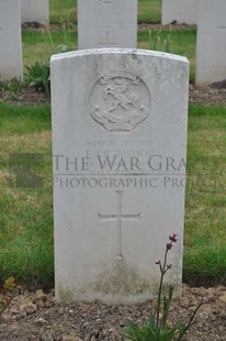 LE GRAND HASARD MILITARY CEMETERY, MORBECQUE - BISHOP, ERNEST JAMES REGINALD