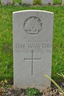 LE GRAND HASARD MILITARY CEMETERY, MORBECQUE - BREAKSPEAR, JOHN SMITHSON