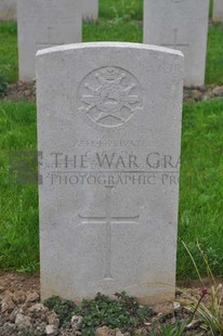 LE GRAND HASARD MILITARY CEMETERY, MORBECQUE - CAIN, CHARLES
