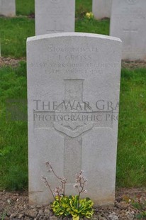 LE GRAND HASARD MILITARY CEMETERY, MORBECQUE - CROSS, J