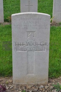 LE GRAND HASARD MILITARY CEMETERY, MORBECQUE - EVANS, J S