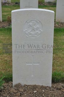 LE GRAND HASARD MILITARY CEMETERY, MORBECQUE - FROST, WILLIAM JOSEPH