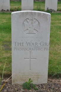LE GRAND HASARD MILITARY CEMETERY, MORBECQUE - FUGGLE, ALFRED EDWARD